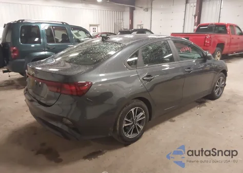 2024 Kia Forte Lxs из США, поврежденный, VIN 3KPF24AD8RE760114